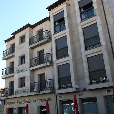 Hostal Torres San Leonardo de Yagüe Exteriér fotografie